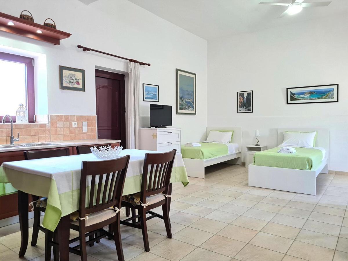 Enastron Vacation House Киссамос Экстерьер фото